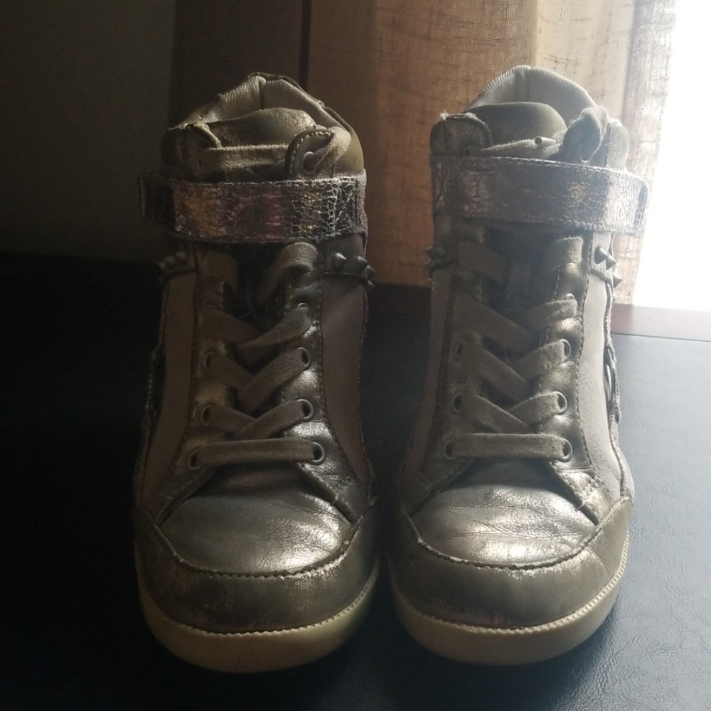 Guess distressed gold metallic wedge sneakers